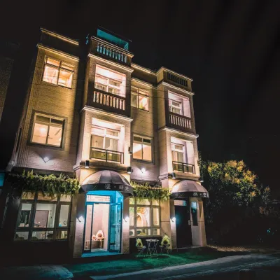 ManLu INN Hotels near Ci Lake