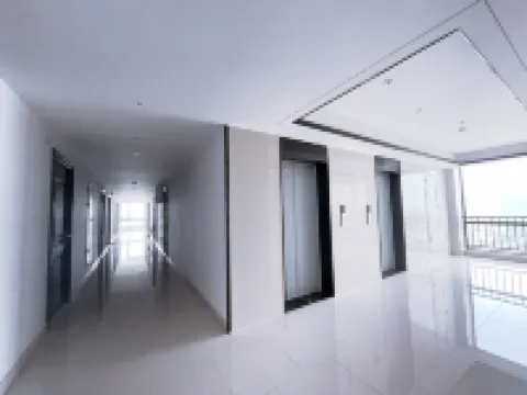 Railway Station Xinrong Apartment