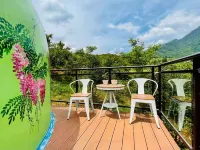 Qixingye Luxury Landscape Leisure Resort (Wugongshan Scenic Area Spot Cable Car Entrance) Hotele w: Luxi