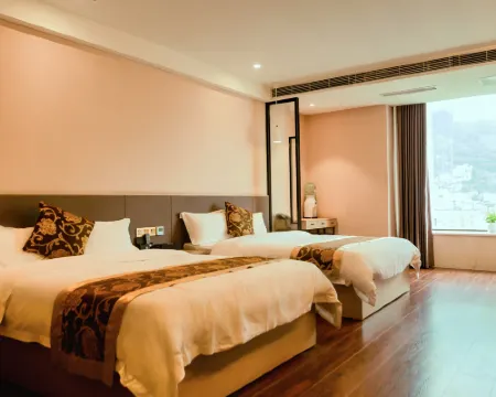 Yicheng Hotel Hotels in Leibo