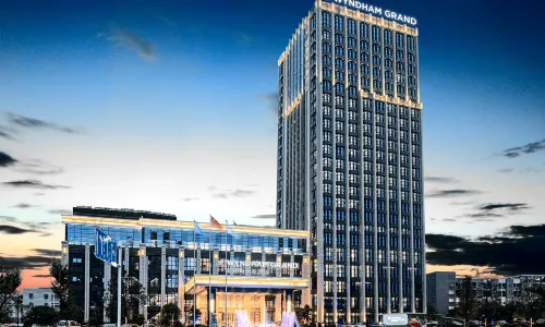 Wyndham Grand Taixing Downtown