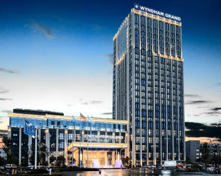 Wyndham Grand Taixing Downtown Hotels in Taixing