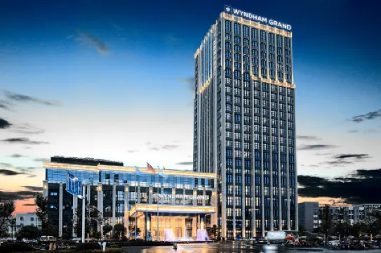 Wyndham Grand Taixing Downtown