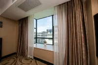Park Lane Yiju Hotel (Jiangmen Taishan Pedestrian Street Pinghu Road) Hotels in Taishan