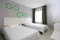 Home Inn Neo (Shanghai Xinchuan Road Chuansha Metro Branch) Hotel di Shanghai