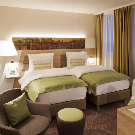 Holiday Inn FRANKFURT AIRPORT by IHG Отели рядом с Аэропорт Франкфурт-на-Майне