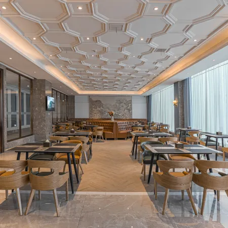 Vienna International Hotel (Cao County People's Hospital Qinghe North Road Branch)
