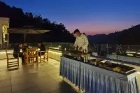 โรงแรม วี ลูซาน - ที่มีบาร์