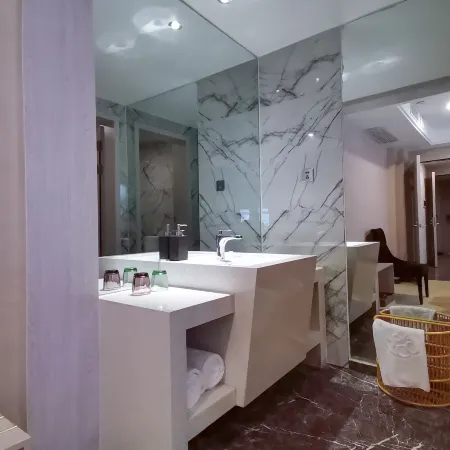 Paco Hotel (Guangzhou Tianhe Coach Terminal Metro Station) Отели рядом с достопримечательностью «Станция метро Wushan»
