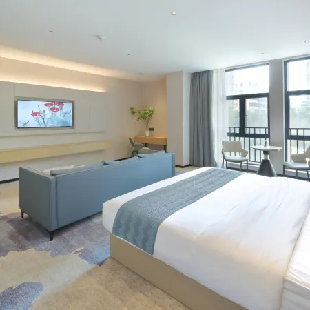 Hyatt Hotel (Zhuhai Pingsha Haiquanwan store) Отели рядом с достопримечательностью «Жухайский конный корт»