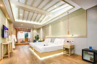 Longyin Jiangnan Hotel Hotels near Linggu Cave