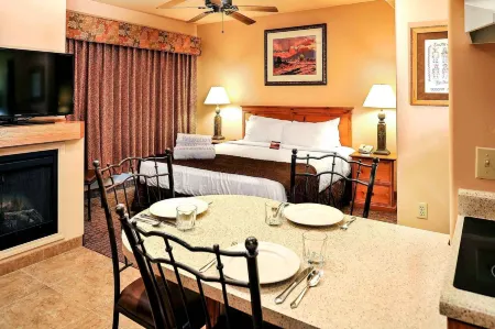 Bell Rock Inn