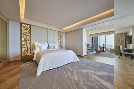 Savoy Palace - the Leading Hotels of the World - Savoy Signature