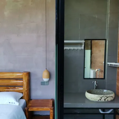 Huaying Yeshenggu Farm Stay