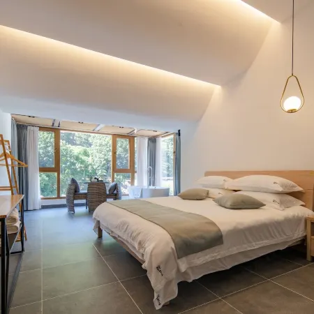 Anji Yuanxi Shanshe B&B