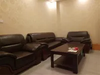 Xinzheng Hengda Business Hotel (Huangjin Avenue Guodian Industrial Park)