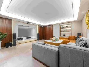 Yunzhen Century Hotel
