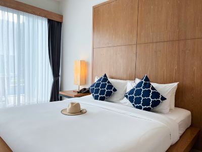 デラックスルーム(プール利用可) カタラッキー ヴィラ&プールアクセス プーケットの写真