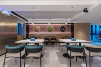 Ni Hao Hotel (Yichang Xingguang Tiandi)
