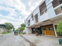 RedDoorz Near New Government Center Hotel di Bacolod