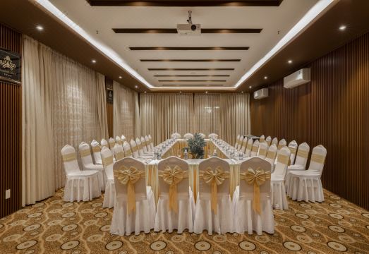 5. 엘리자베스 호텔..