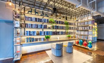 HAIHUA IMPRESJA HOTEL(Yancheng High-speed Railway Station)