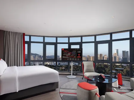 LIRIDE RED HOTEL Отели рядом с достопримечательностью «Southwest Forestry University Bailong Campus»