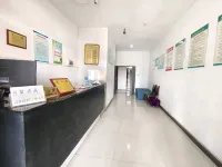 Xiantao Xingbai Hotel