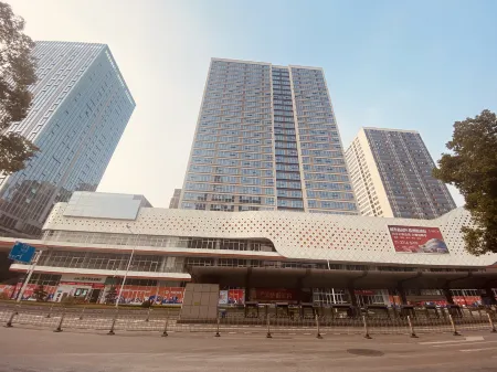 Yueshiguang Hotel (Zhuzhou Railway Station) Отели рядом с достопримечательностью «Shifeng Park»