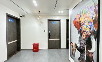 Chinese Yijuju B&B (Enshi Yili Times Store)