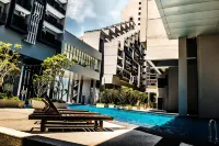 Attic Home Melaka Imperio Residence & Jonker - Pools