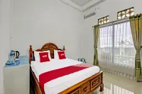 OYO 92060 We Bro Kost Hotel a Baumata Barat