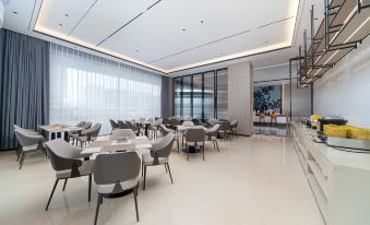 OKDAY Hotel (Nanchang Huaqiaocheng Maya Leyuan)