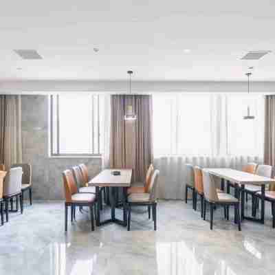 Yacheng Hotel (Changjiang University Jingzhou Vocational College) Dining/Meeting Rooms