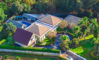 IvyRich Pool Villa Chiang Mai