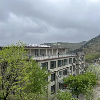 Monkey Mountain Villa Hotel Hotels near The National Forest Park of Mount Meng Shan