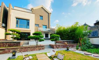 Fangding Mansion Courtyard Homestay