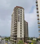 Yuehai Seaview Select Hotel Apartment (Hailing Island Zhapo Beiluo Pearl)