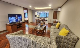 United Tower Thonglor by Aspira