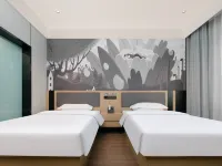 Junyi Hotel (Gucheng Railway Station Sanhuan Cheqiao Industrial Park) Hotels in Gucheng