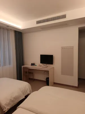 Fenghua Hotel