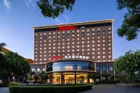 廈門集美杏林灣希爾頓歡朋飯店 靈玲動物王國-長頸鹿附近的飯店