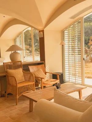 YuJing Hidden homestay Отели рядом с достопримечательностью «Тайшунский виноградный турный парк»