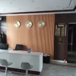 Manzhouli Zhongxinyuan Hotel (Zhongsu Jin Street) - parcheggio