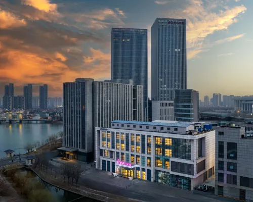 โรงแรมริมทะเลสาบไวท์สวอน โรงแรมใกล้Weishanlu