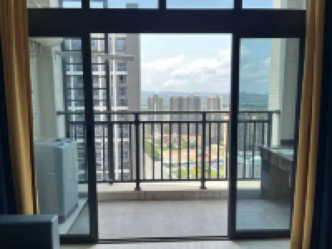 美季精選公寓（開平東滙城店）