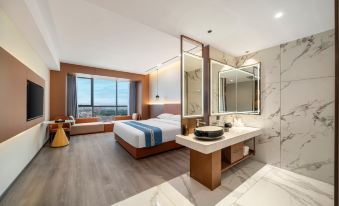 Jingtai International Hotel - Baoji Qishan High-speed Railway Station