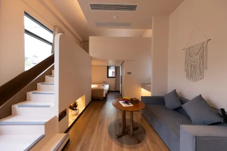 Meng ru Jiang nan Lu Shang yin VanillaEscapeRetreat Holiday Meishu (Lushan Xihai Branch) Отели рядом с достопримечательностью «Lushan Xihai Scenic Area»