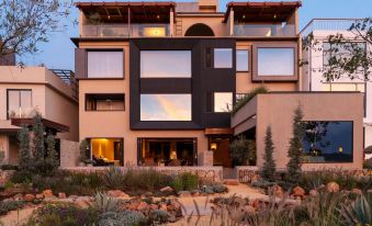 Dali Kongsanshu Fengmian Art Seaview Hotel