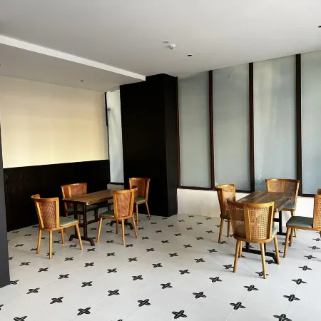 Mile Dieyuan Hot Spring Hotel (Huquan Ecological Park)
